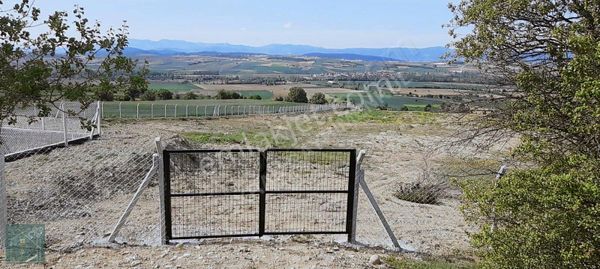 Şükran Gayrimenkul'den Bolu Göynükte 30,825 M Kare Ev Ve Mera