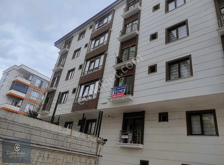 Civan'dan Rektörlük Tramvaya Yakın Arakat Eşyalı 1+1 Daire