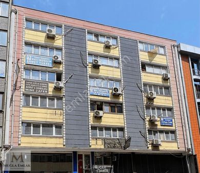 Muğla Emlaktan Gop Meydanda 20m Asansörlü Ofis Büro