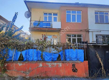 Hürriyet Mahallesi 344 Evlerde Hollanda Tipi Satılık Ev