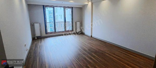 İstanbul Sultanbeyli'de Kiralık Lüks 3+1 95 M2 Daire