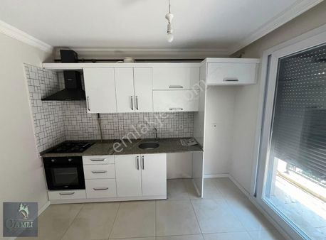 Seferihisar Merkezde 2+1 Doğazlı Kiralık Daire