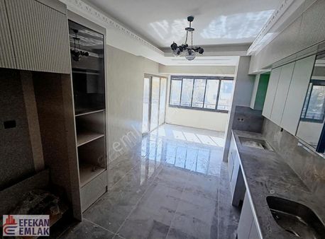 Efekan Emlak Tan Satılık 2.5+1 Lüks Sıfır Daire Abdülhamithan Ma