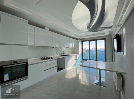 Burak'tan Prestijli Konumda 1.sınıf Malzemeli, K.garajlı Lüx 4+1