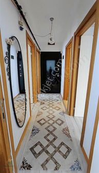 Merkezi Konumda Geniş Bakımlı Satılık 2+1 Daire