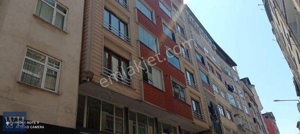 Sakarya Mahallesinde Asansörlü 3+1 Geniş Satılık Daire