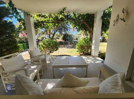 Gümüşlük Müstaķil Havasında Bahçeli Mimar Tasarımlı Modern Daire