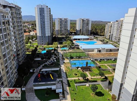 Alemdağ Emlak Konutlarında Satılık 1+1 13.kat Daire