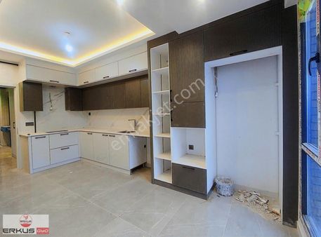 Erkuş Gayrimenkul'den 1200 Evlerde Güzel Konumda 3+1 Sıfır Daire