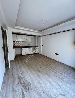 İzmir'in Yükselen Değeri Yeşilyurtta Oturuma Hazır 2+1 70m2