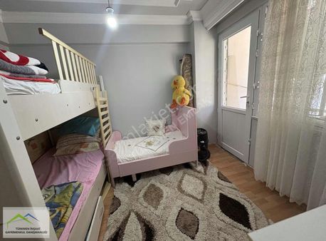 Türkmen Emlaktan Satılık 2+1 Balkonlu Yüksek Giriş Kat