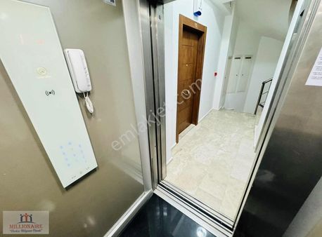 (videolu) Suadiye'de Caddeye Yakın E.banyolu Geniş Ve Ferah 3+1