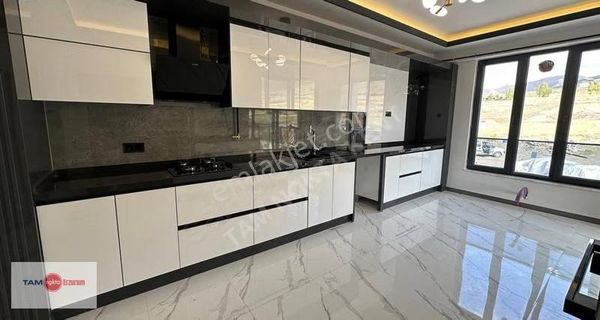 Tam Nokta Kent'ten Yıldızkent'te 4+1 Satılık Daire