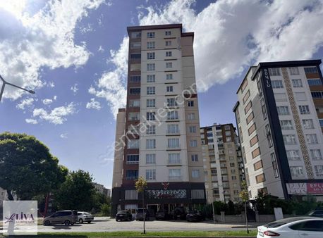 Liva'dan Erkilet Bulvarı Üzeri 3+1 Kiralık Daire