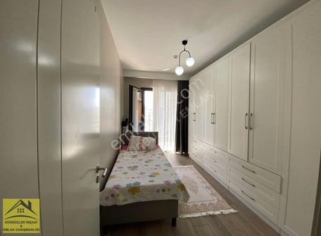 Ispartakule Bizim Evler 8'de 2+1 Peyzaj Cephe Şerefiyeli Daire