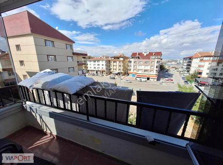 Etimesgut Piyade Mah Ön Cephe Ara Kat Kilerli Yapılı 3+1 Daire