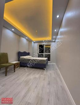 Para'dan Site İçi Metrobüse 1dk 2+1 Eşyalı Kiralık Daire