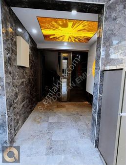 Sütçüler Mahallesi'nde Satılık Lüks 1+1 Ara Kat