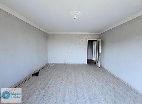 Hürriyet Mah. Akabe Camii Yakını 3+1 125 M2 Arakat Daire