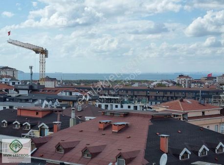 Maltepe Bağlarbaşında 6+2 Dubleks Merkezi Konumda Satılık Daire