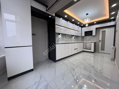 Sincan Akşemsettin Mh.'de 3+1 3.orta Katta Ultra Lüx Yapılı Satılık Daire