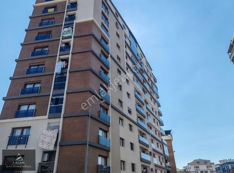 Kapalı Mutfaklı Geniş Tip Kiralık Doğalgazlı K.otoparklı 2+1