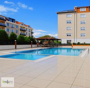 Beylikdüzü'nde Bess Grup Tan Havuzlu Site İçerisinde 2+1 Dublex