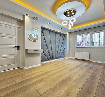 İnşaat Firmasından Yeni Metro Projesine Yakın Konumda Bahçeli Daire