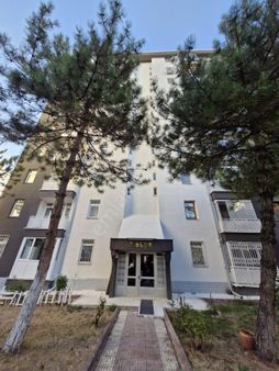 Satılık 3+1 Daire -yüksek Giriş- Güzel Lokasyonda