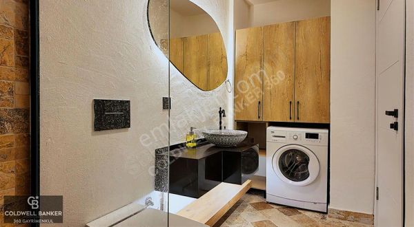 Çeşme Alaçatı Port Satılık Ters Dubleks Full Eşyalı 2+1 Villa