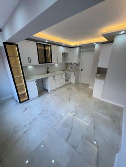 Manisa Yunusemre Merkezefendi Mah. Full Lüks 3+1 Asansörlü Arakat