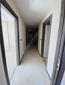 Varsak Aydoğmuş Mah Havuzlu Site İçerisinde Sıfır 2+1