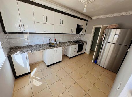 Güncel Kiralık Daire Asansörlü Çok Geniş Çift Klimalı Arakat