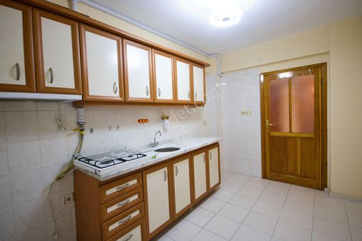 Aktif'ten Altınkumda Doğalgazlı Asansörlü Geniş Balkonlu Ön Cephe Geniş 2+1 Fırsat Daire