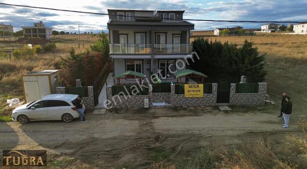Tuğradan Yenice'de İskanlı Sıfır 3+1 Satılık Villa
