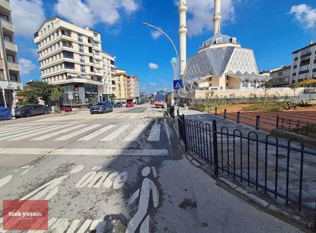 Gebze Güzeller Merkezi Konumda Satılık 250m2 Yatırımlık Dükkan