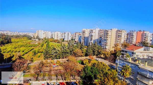 Yeşilbahçede Sitede Denize Yakın Geniş 2+1 Kiralık Daire