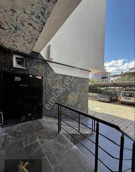 Döşemealtı Yeniköyde Merkezi Konumda Sıfır Satılık 3+1 Daire