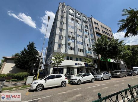 Remax Area'dan Göktaş İş Merkezinde Satılık Ofis
