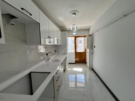 Karapürçek Mahallesinde Orta Katta Daire