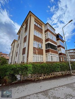 Tan Emlaktan Safranbolu Devlet Hastanesi Yanı Kiralık 3+1 Daire