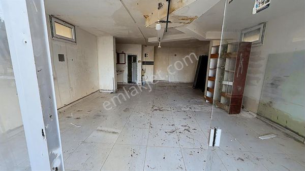 Erdemli Tapu Cad. 50 M2 Satılık Dükkan Yada Ofis Sontaj Su Var