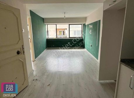 Alsancak Vergi Dairesi Yanı Kiralık 1+1 Daire