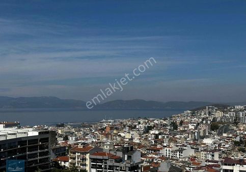 Şehir Merkezine Yakın 3 + 1 Her Odadan Deniz Manzaralı Ayrı Mutfak