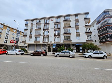 Sincan 29 Ekim Mah. Bulvar Üzeri Geniş 3+1 Satılık Daire