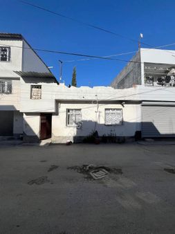 Gülbahçe Mahallesi Tek Katlı Bahçeli Müstakil