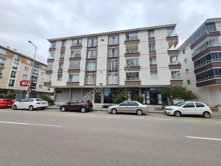 Sincan 29 Ekim Mah. Bulvar Üzeri Geniş 3+1 Satılık Daire