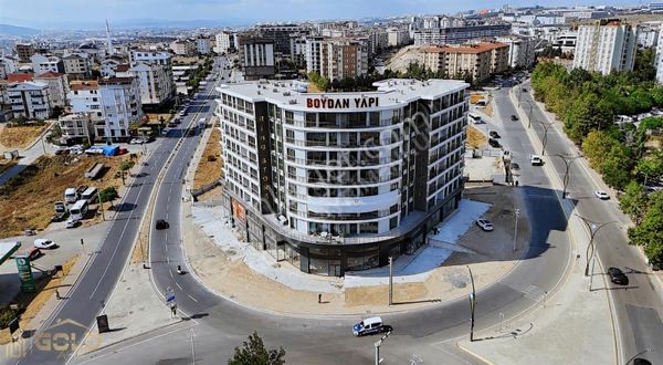 Mutlukentte Muhteşem Konumda Kiralık Sıfır 3+1 Daire