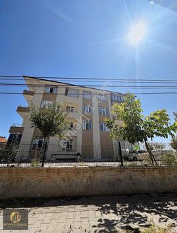 Karaman Yoluna Cephe 3+1 Bakımlı Geniş Daire