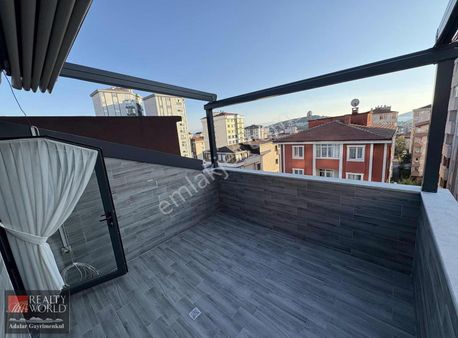 E5 Metroya Yakın Maltepe Cevizli Mah. 4+1 Dubleks Teraslı